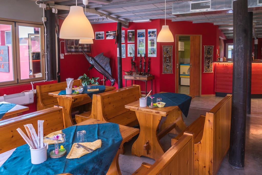 Ristorante Albergo Al Donatore Teor Екстер'єр фото