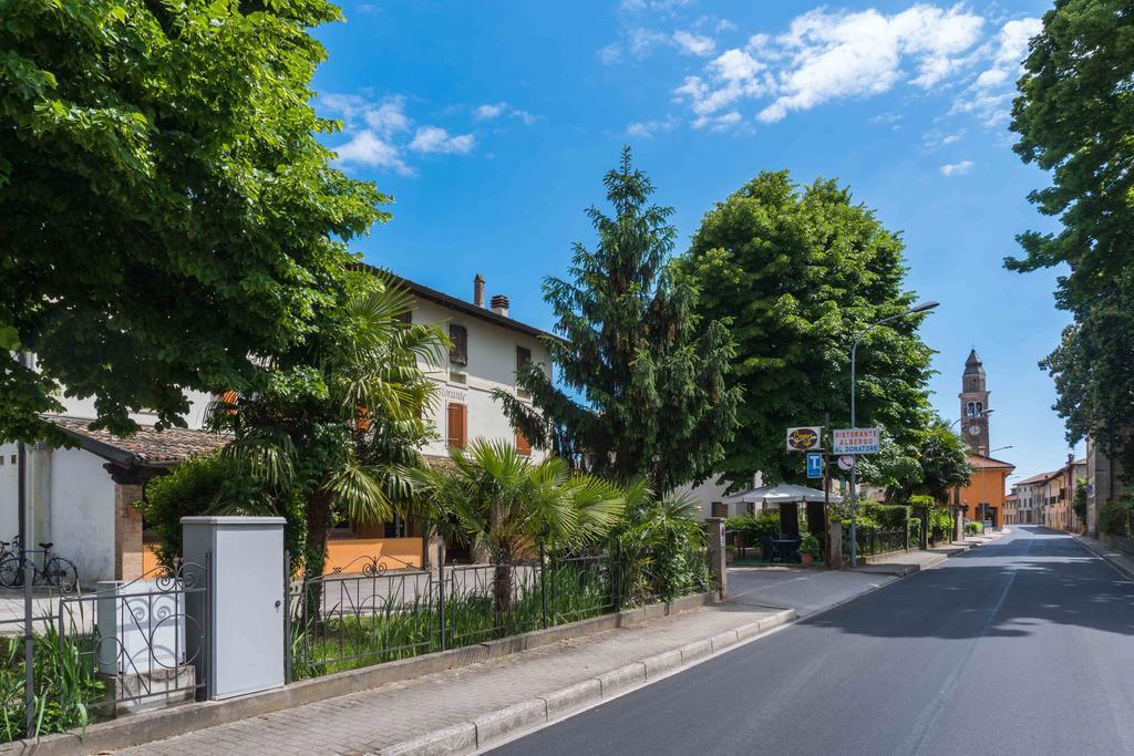 Ristorante Albergo Al Donatore Teor Екстер'єр фото